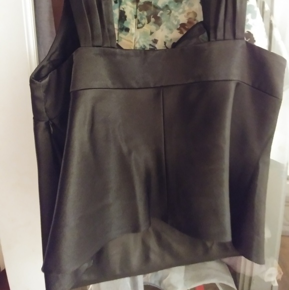 Top - Picture 5 of 6